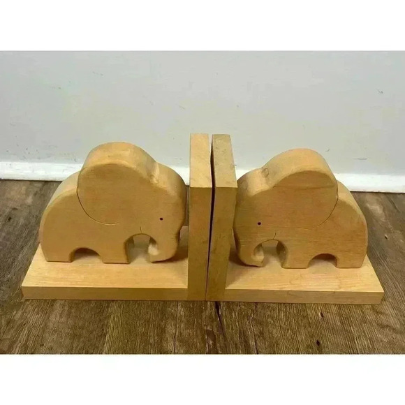 Montet Bois Switzerland Wooden Carved Elephant Bookends Brown Set of 2 - Picture 7 of 10